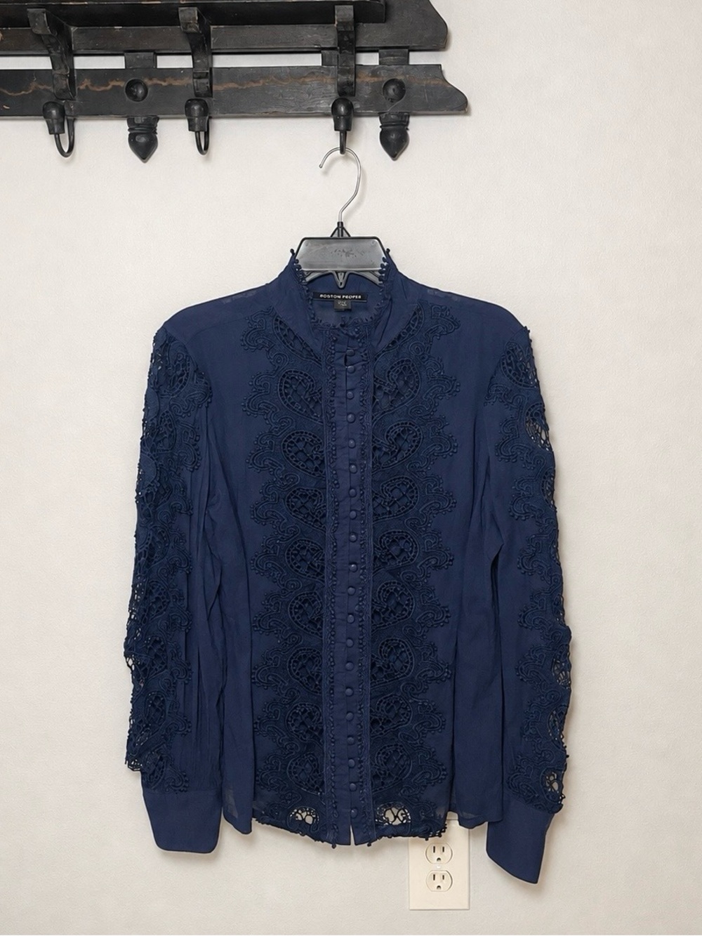 Boston Proper Lace Inset Drama Sleeve Victorian Blouse Navy Size Small